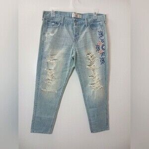Hollister Distressed Floral Embroidered Vintage Boyfriend Jeans Size 13R